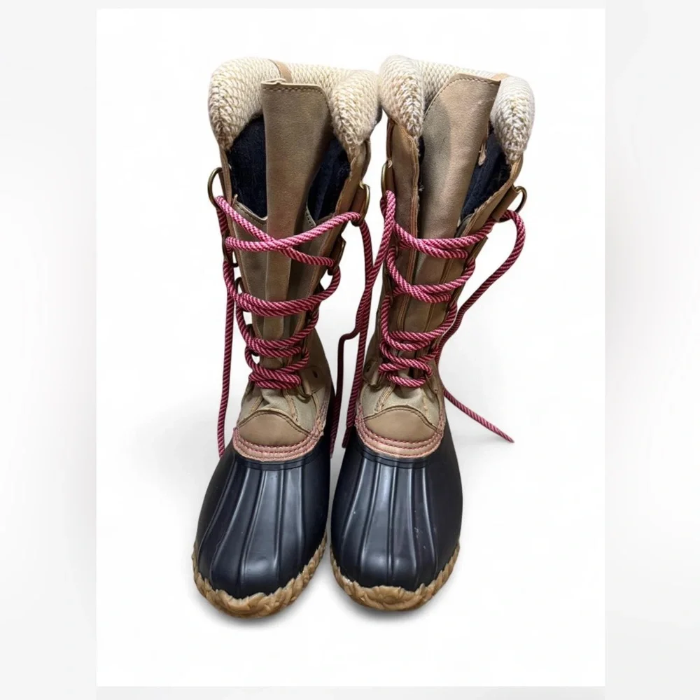 Stylish Women's Boots with Pink Laces‎